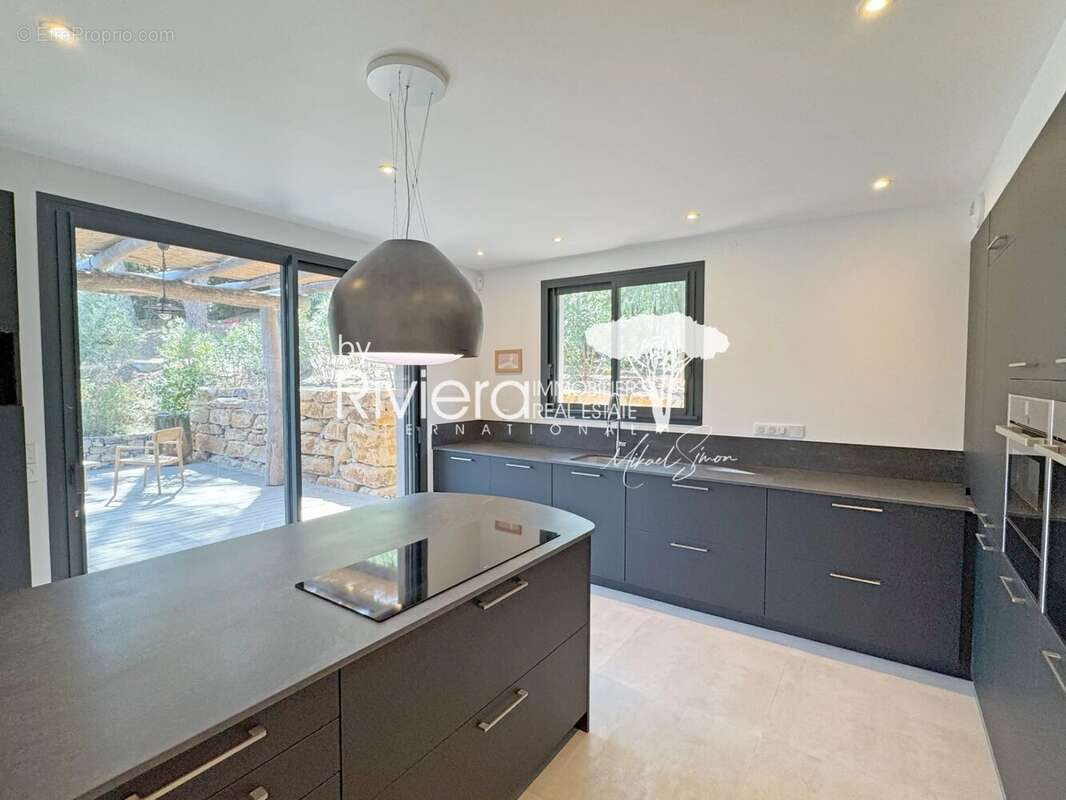 Maison à LA CROIX-VALMER