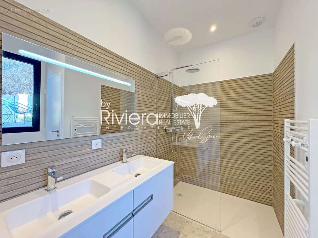 Maison à LA CROIX-VALMER