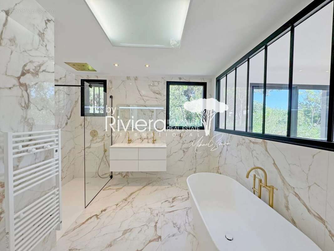 Maison à LA CROIX-VALMER