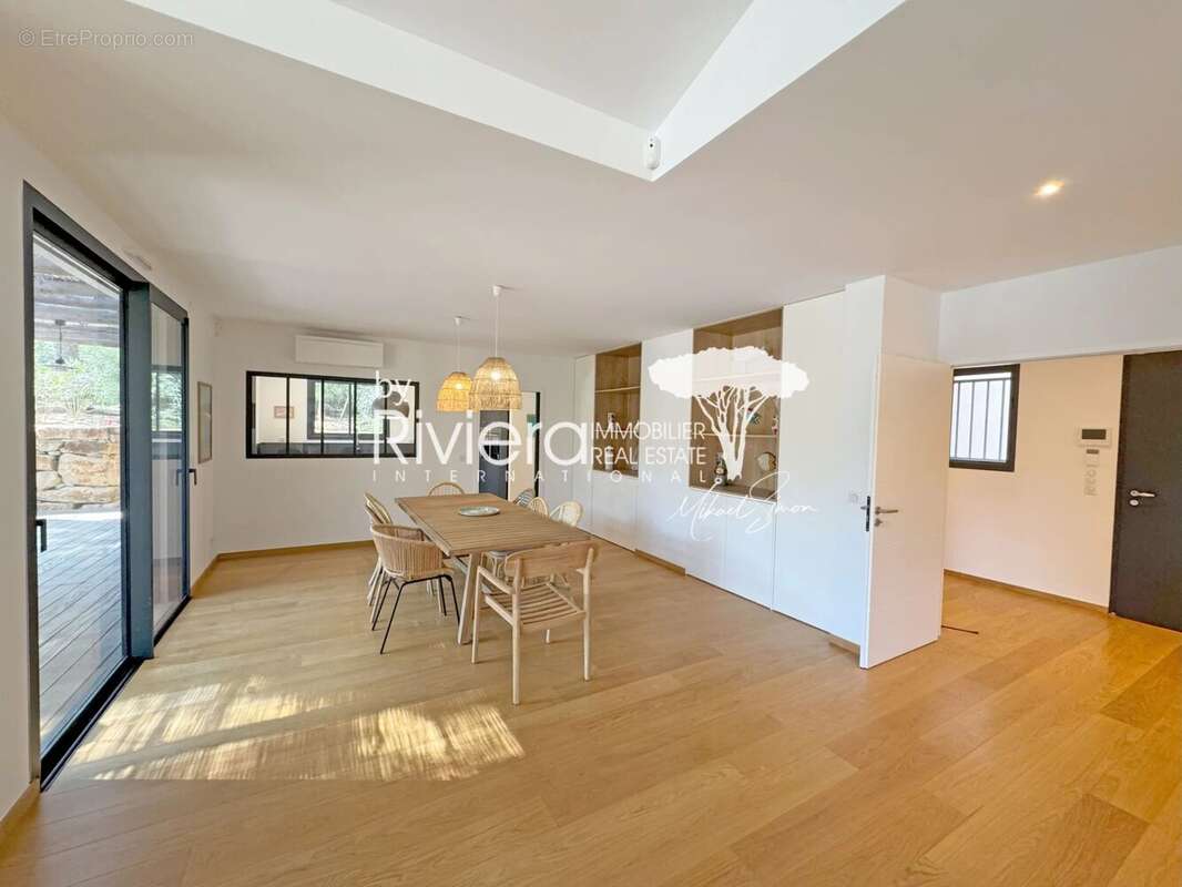 Maison à LA CROIX-VALMER