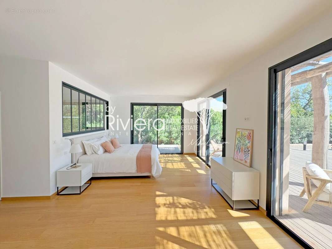 Maison à LA CROIX-VALMER