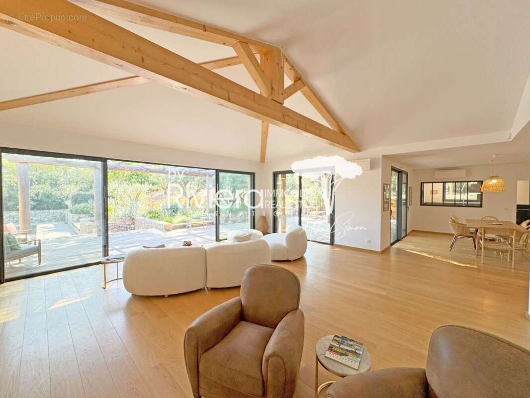 Maison à LA CROIX-VALMER