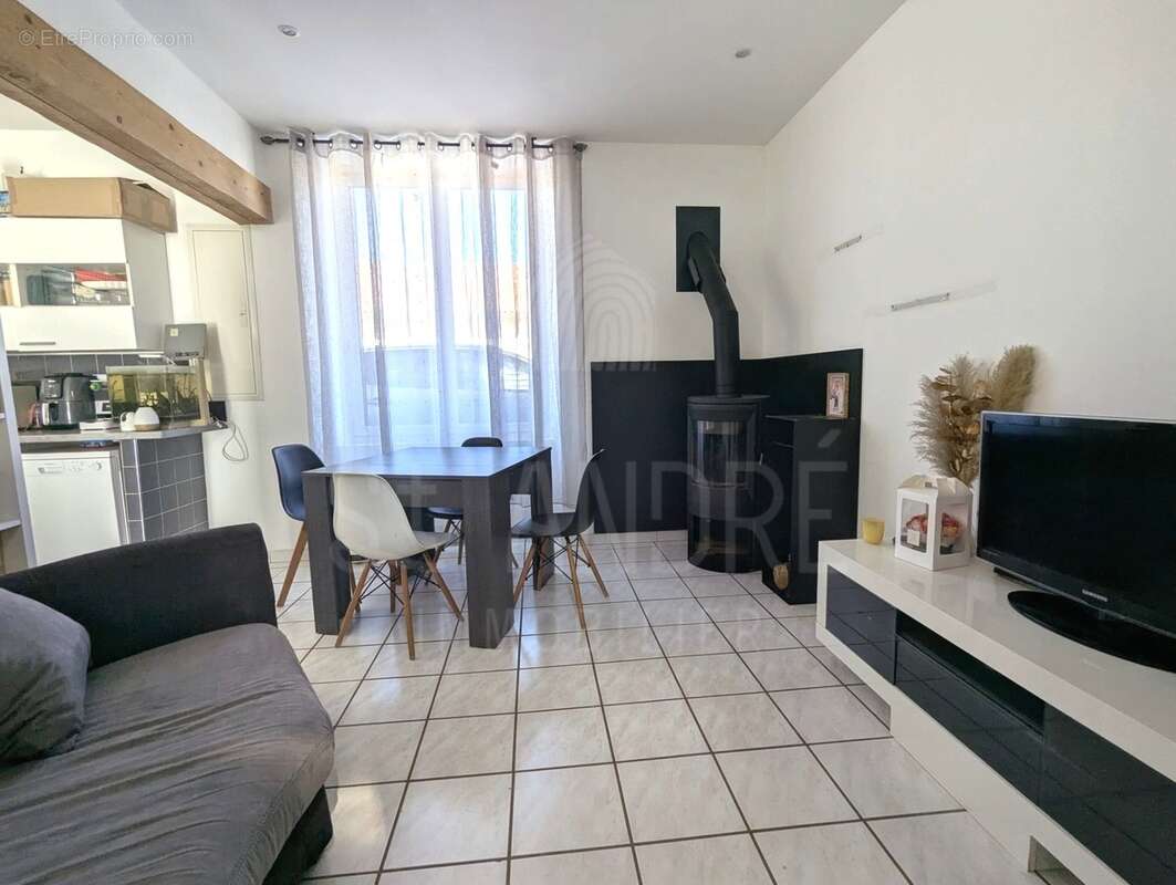 Maison à SAINT-HILAIRE-DE-LA-COTE