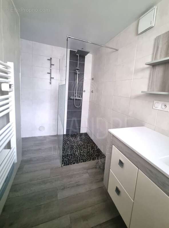 Maison à SAINT-HILAIRE-DE-LA-COTE