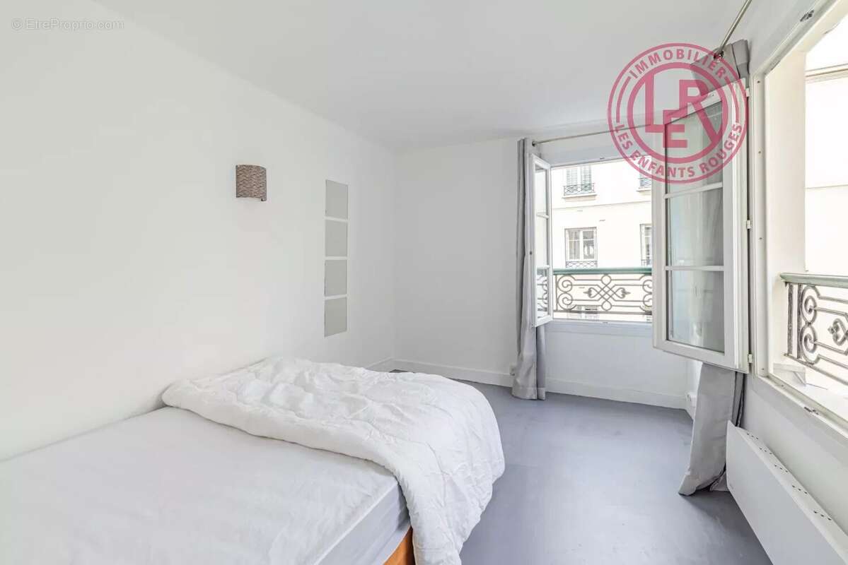 Appartement à PARIS-3E