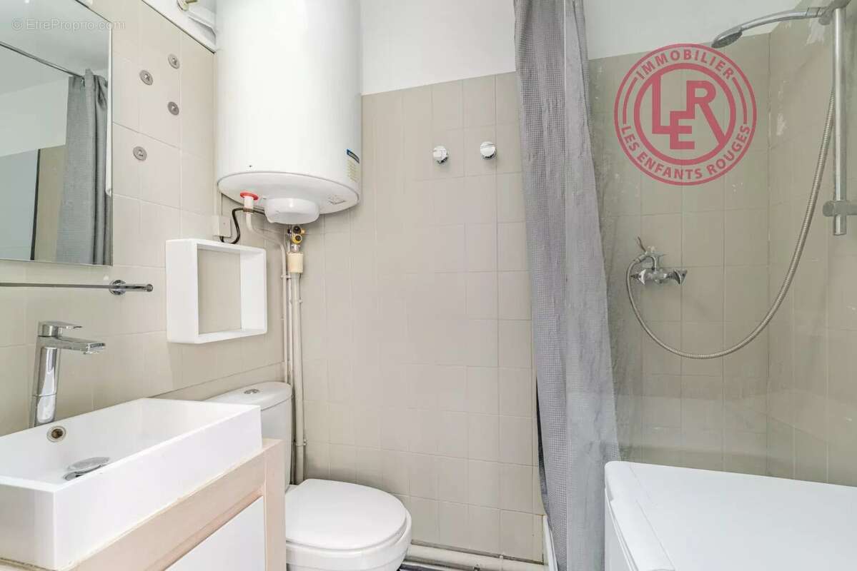 Appartement à PARIS-3E