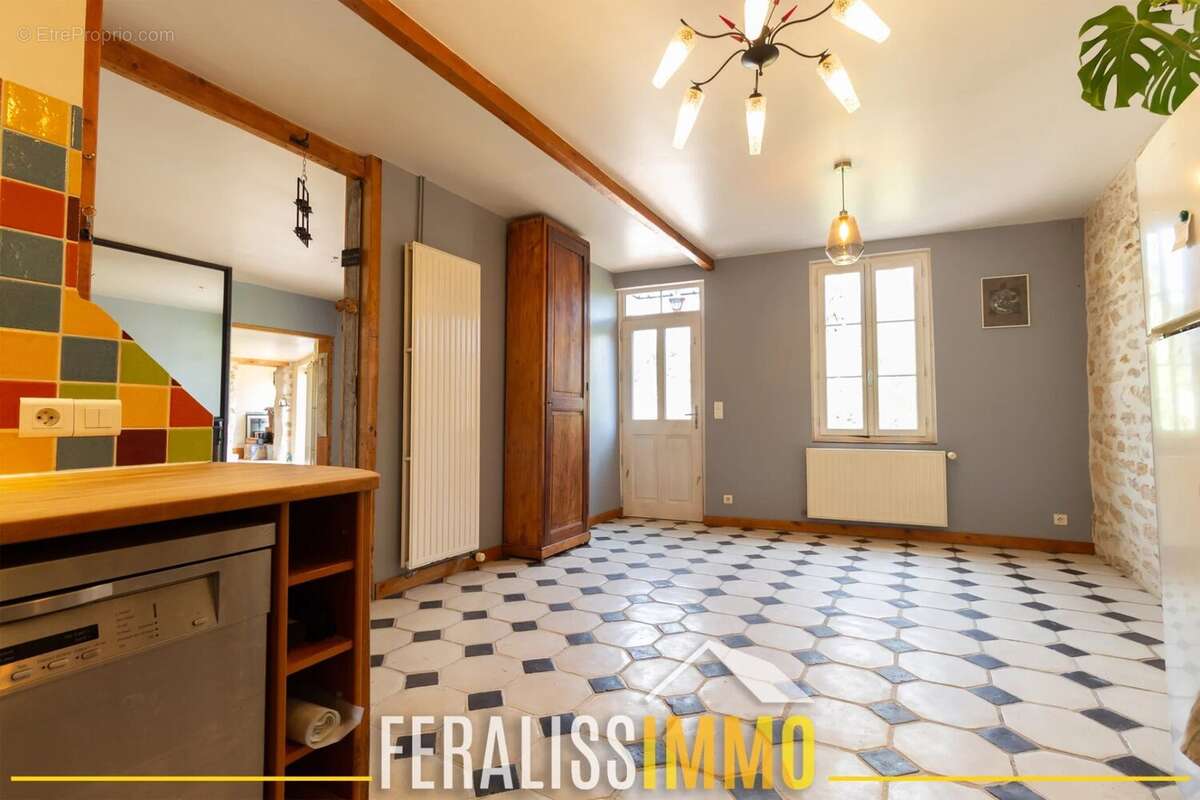 Maison à SERAINCOURT