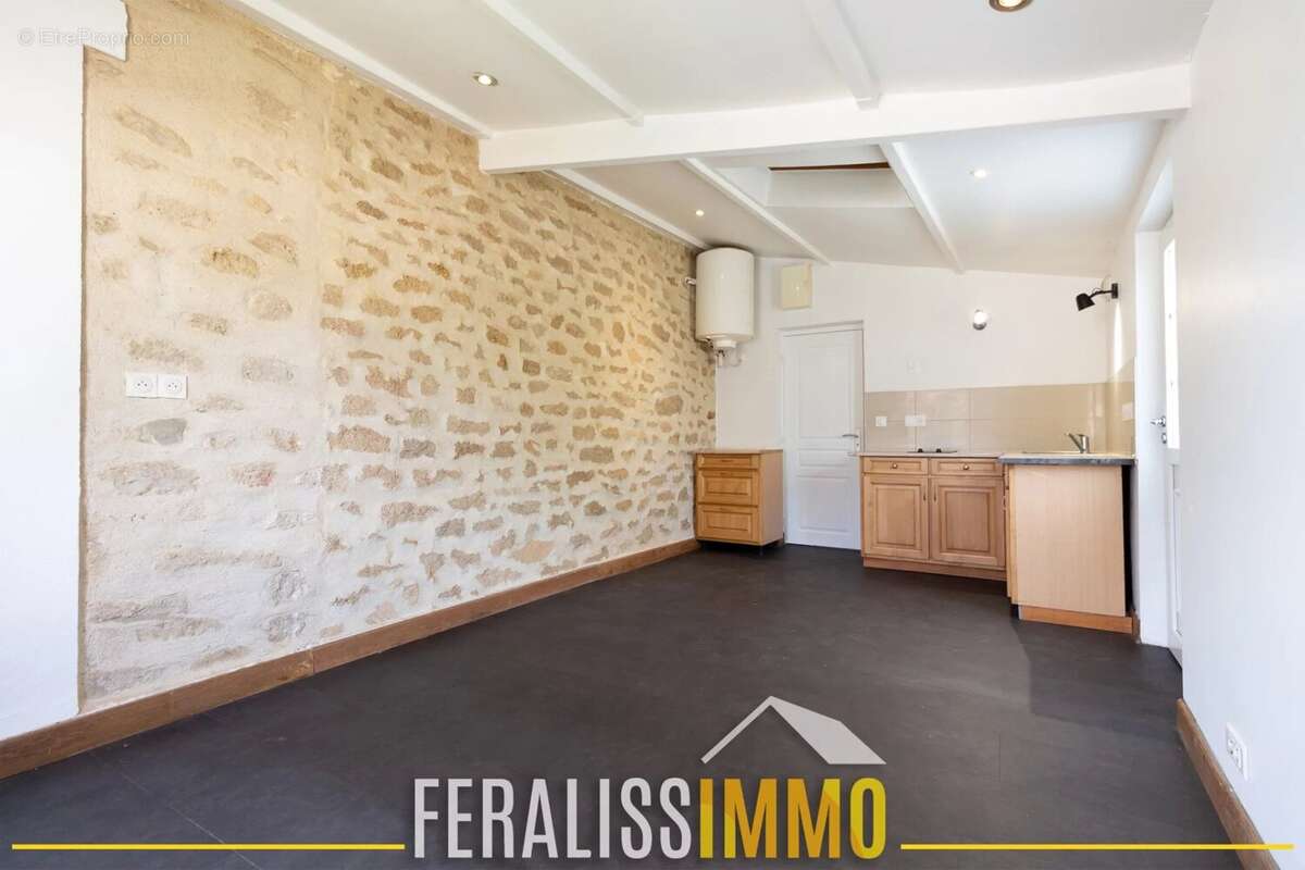 Maison à SERAINCOURT