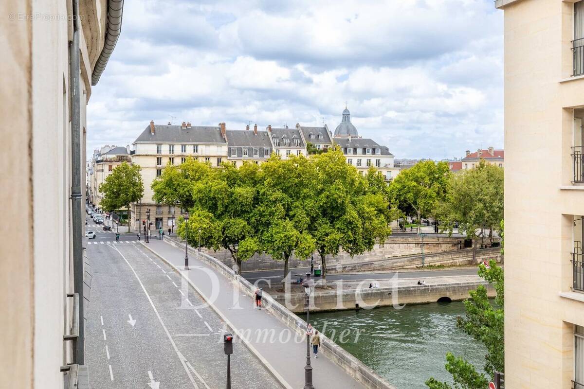 Appartement à PARIS-4E