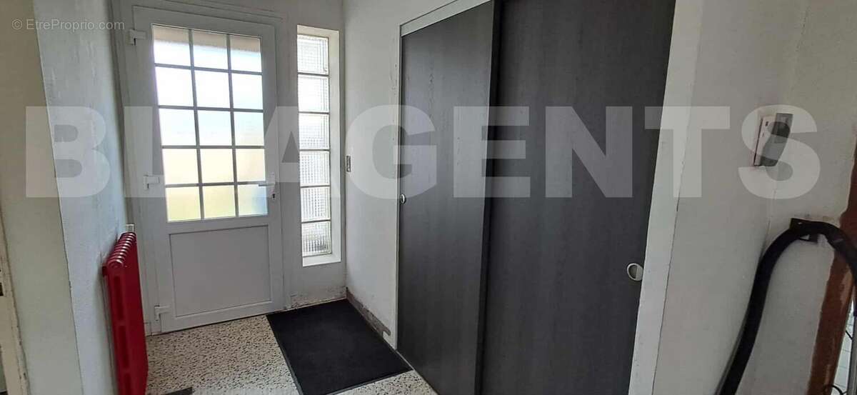 Messenger_creation_37D1E139-A417-4F0A-844D-08190C44ADF0 - Maison à CHALANDRY-ELAIRE