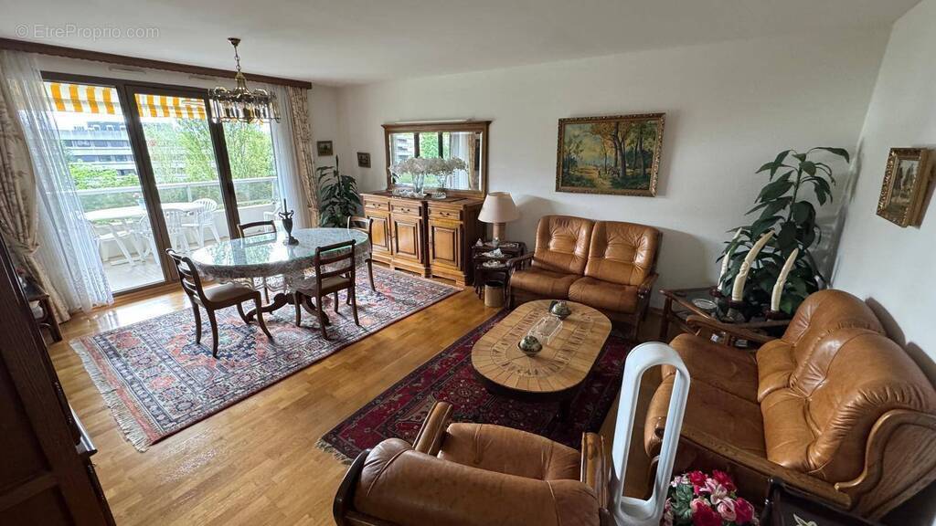 Appartement à FERNEY-VOLTAIRE