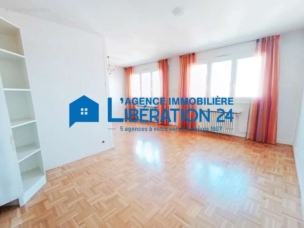 Appartement à SAINT-ETIENNE