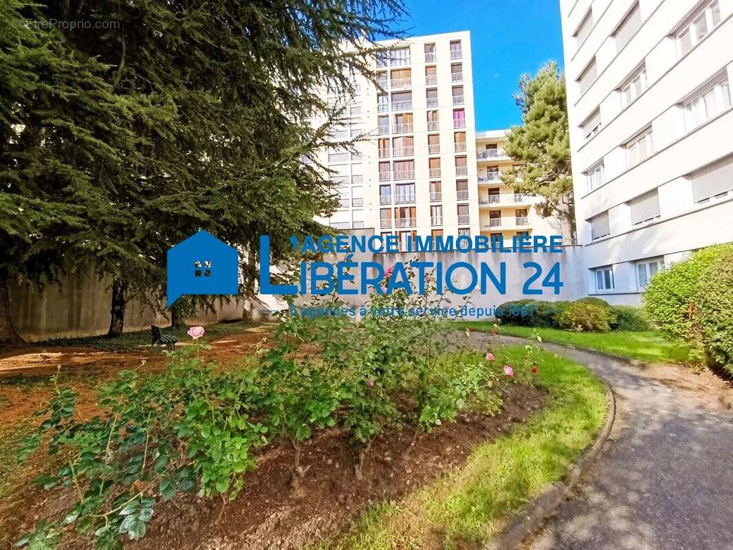 Appartement à SAINT-ETIENNE