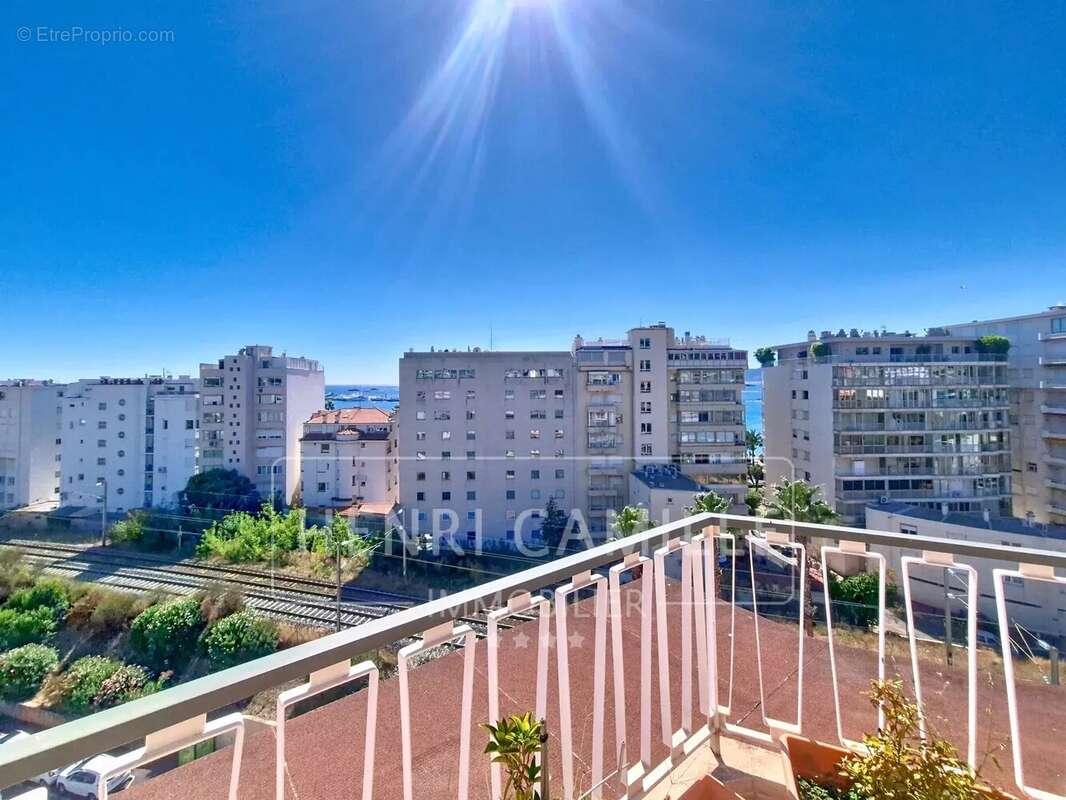 Appartement à CANNES