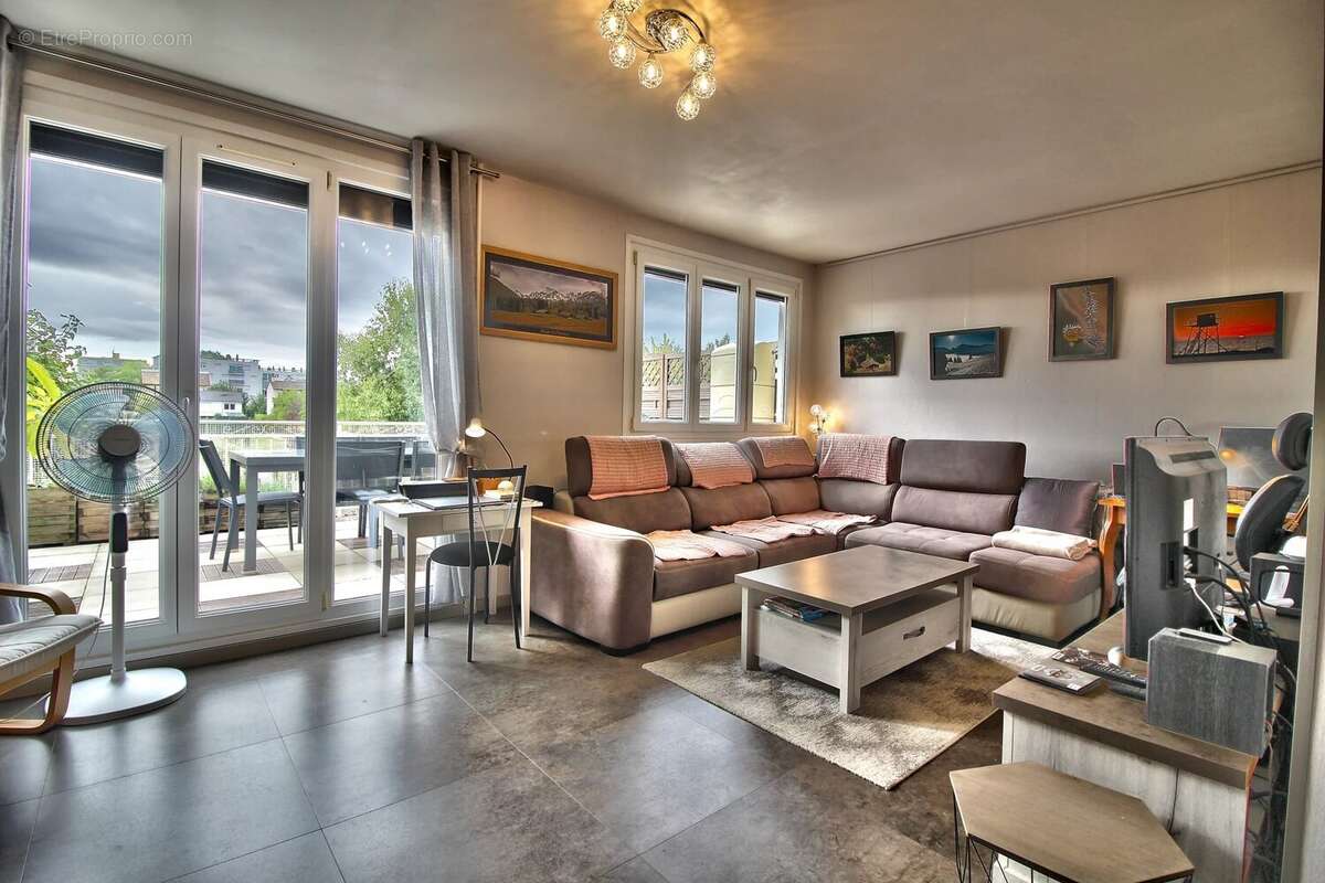 Maison à CHEVIGNY-SAINT-SAUVEUR