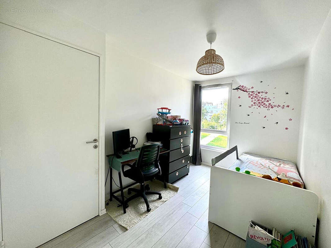 Appartement à NANTERRE