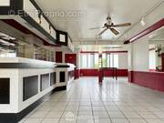 Local commercial de 110m² avec possibilité de changement de destination... - Maison à LA ROMAGNE