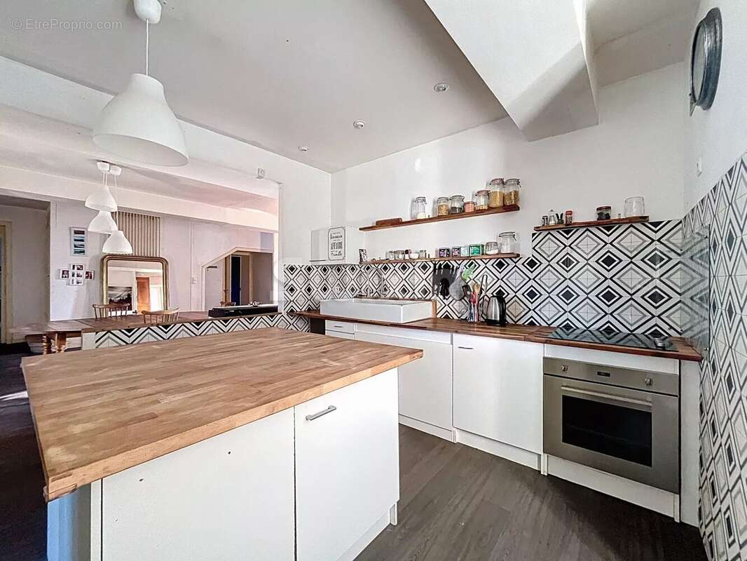 Maison à VILLIE-MORGON