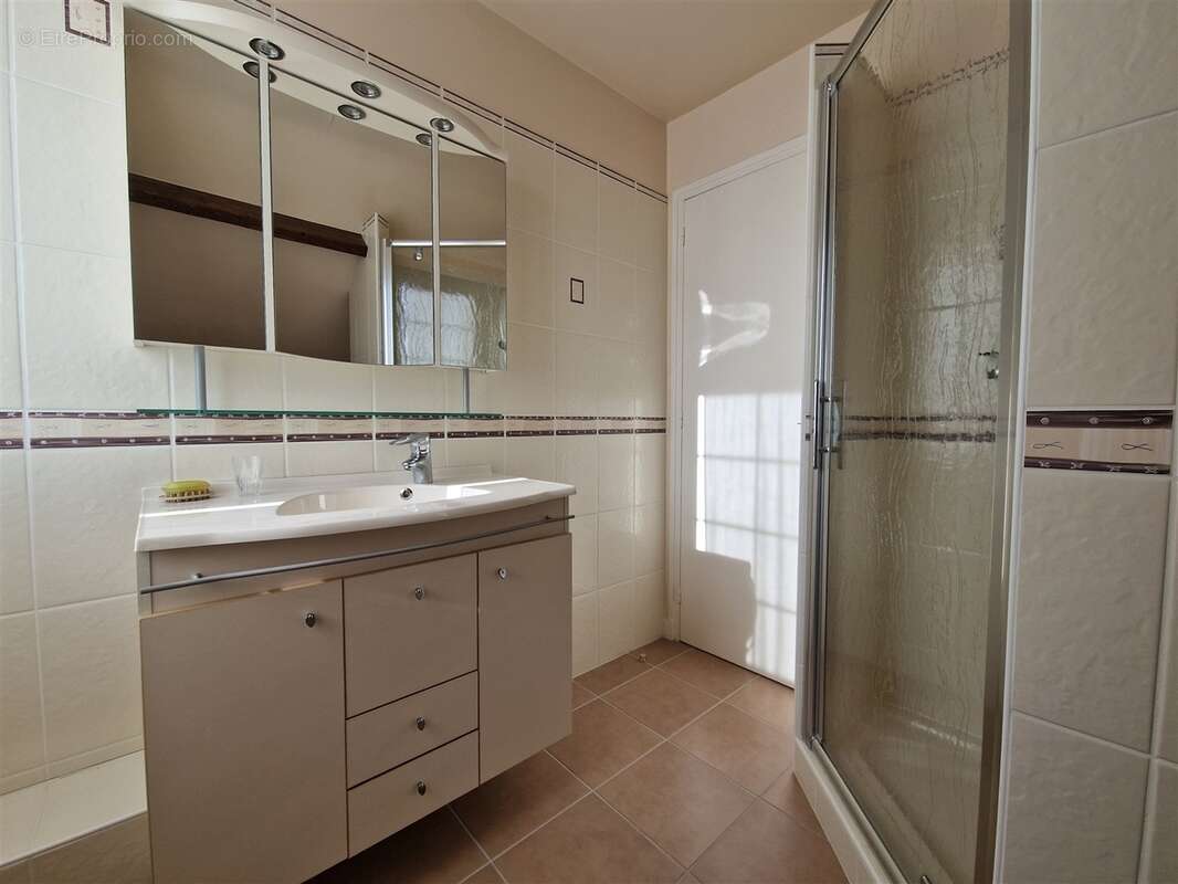 Maison à LA MADELEINE-DE-NONANCOURT