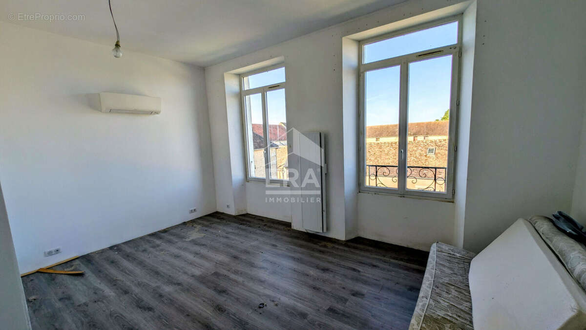 Maison à GUERCHEVILLE