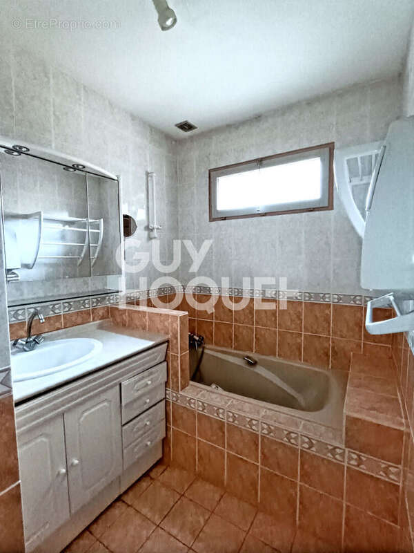 Maison à CAUMONT-SUR-DURANCE