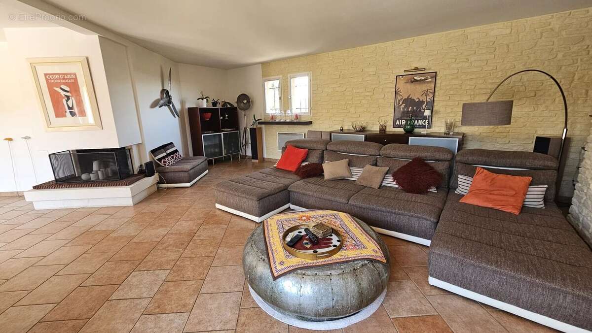 Maison à CAGNES-SUR-MER