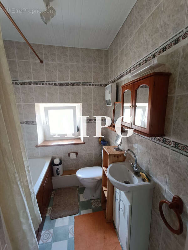 Maison à MELLIONNEC