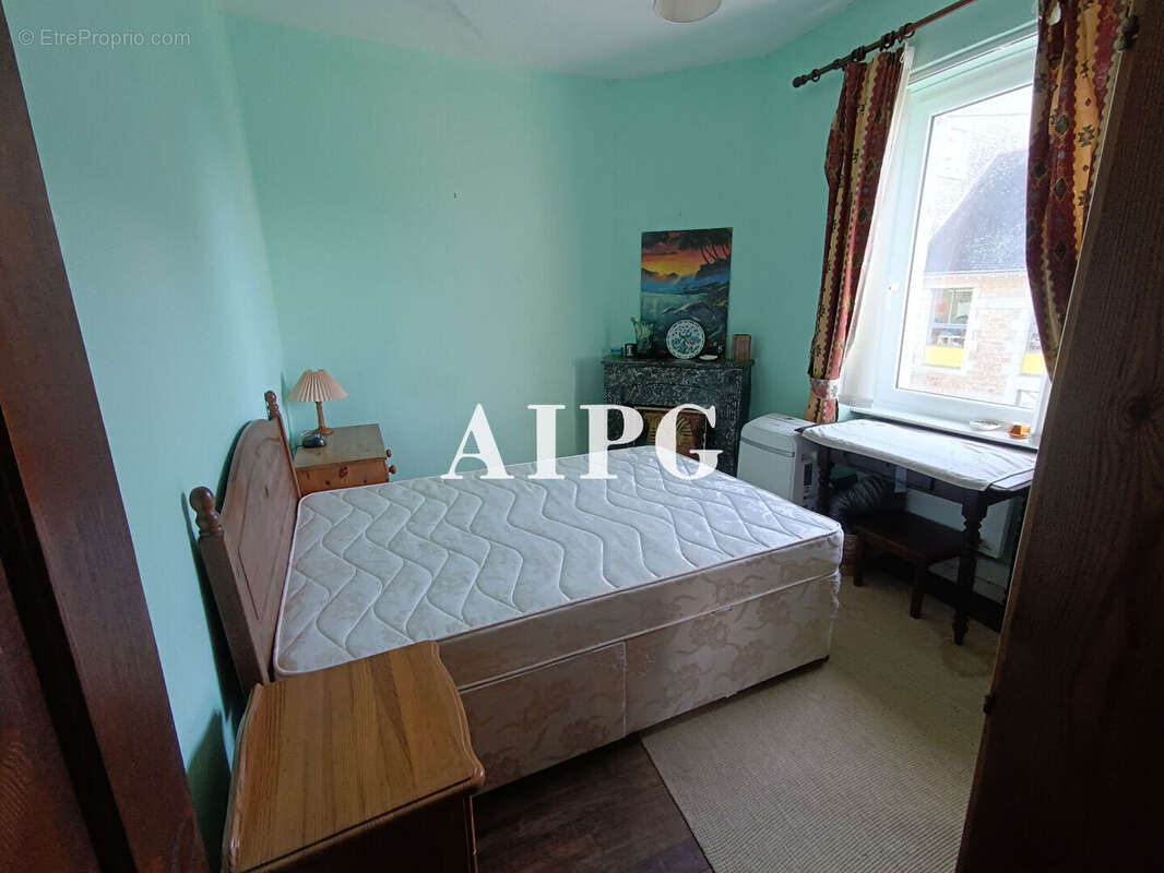 Maison à MELLIONNEC