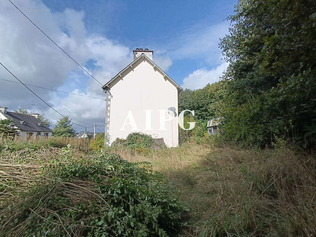 Maison à MELLIONNEC