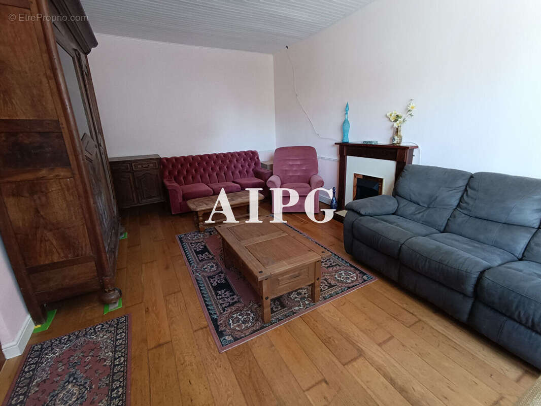 Maison à MELLIONNEC