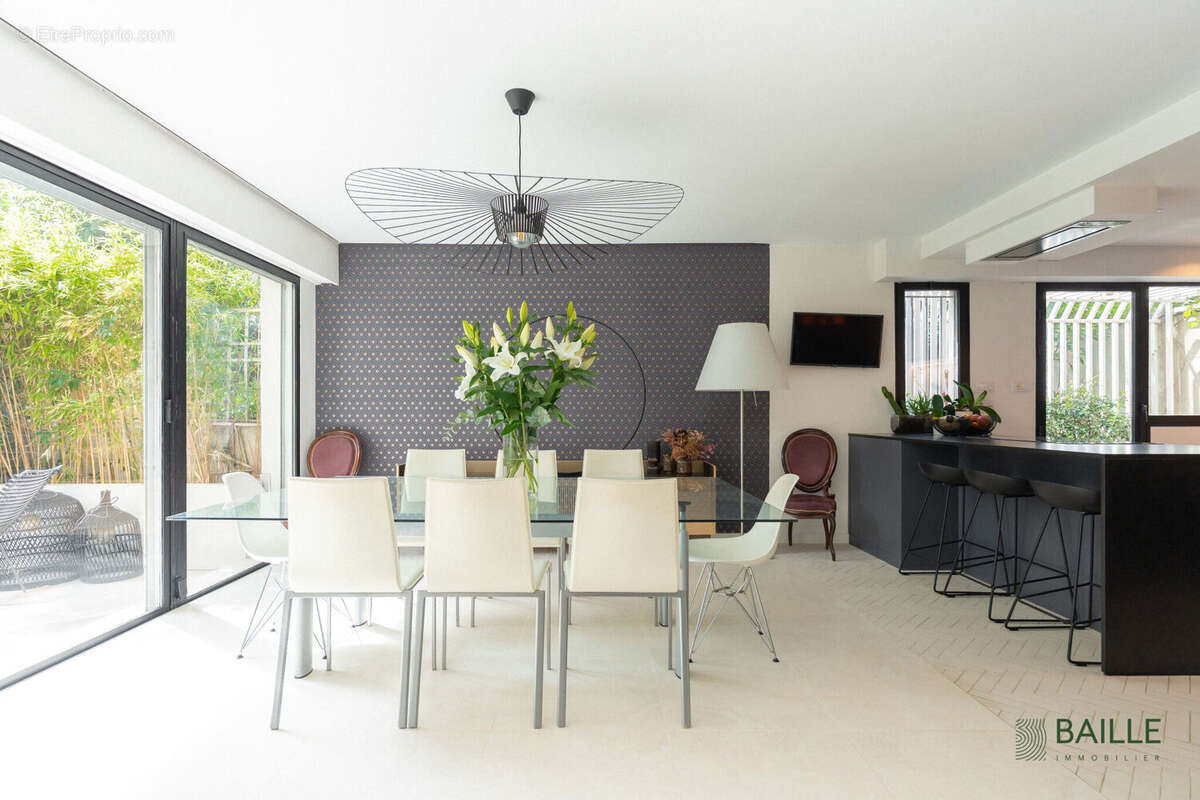 Photo 3 - Appartement à MARSEILLE-8E