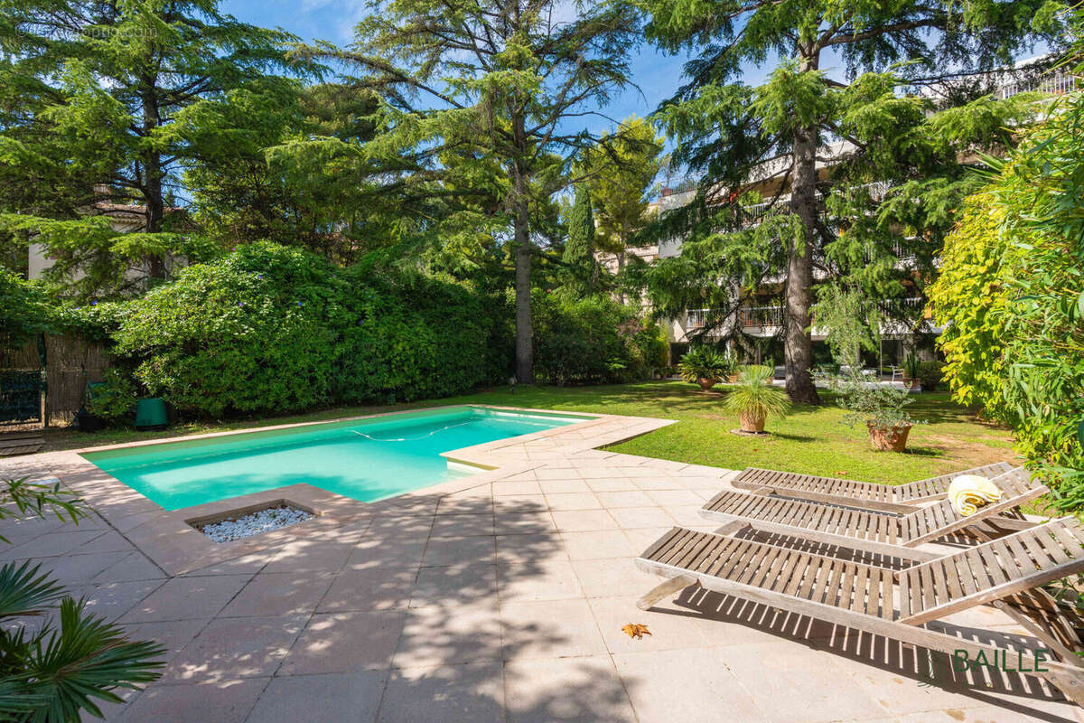 Photo 6 - Appartement à MARSEILLE-8E