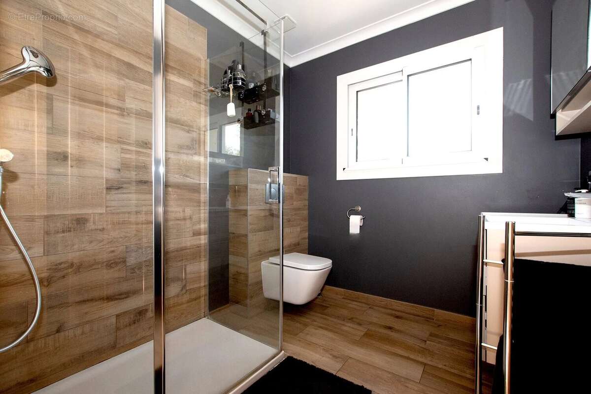 Maison à ROQUEFORT-LES-PINS