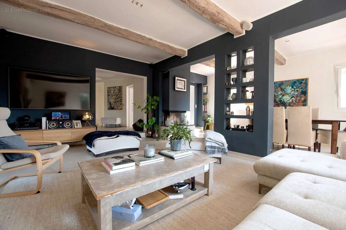 Maison à ROQUEFORT-LES-PINS