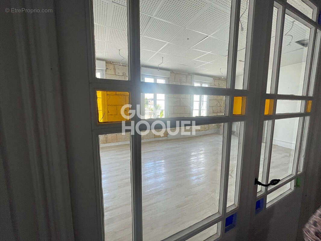 Appartement à COZES