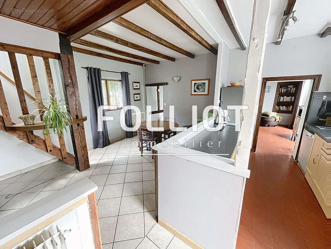 Maison à SAINTE-HONORINE-DES-PERTES