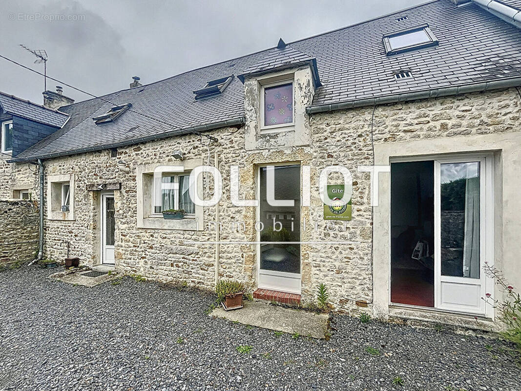 Maison à SAINTE-HONORINE-DES-PERTES