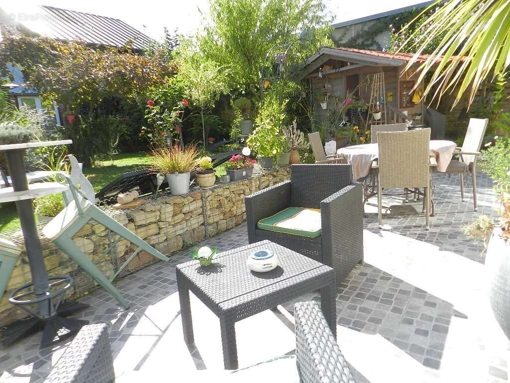 Maison à SAINT-PIERRE-SUR-DIVES