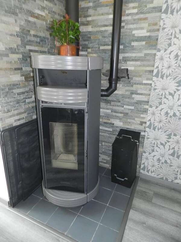 Maison à SAINT-PIERRE-SUR-DIVES