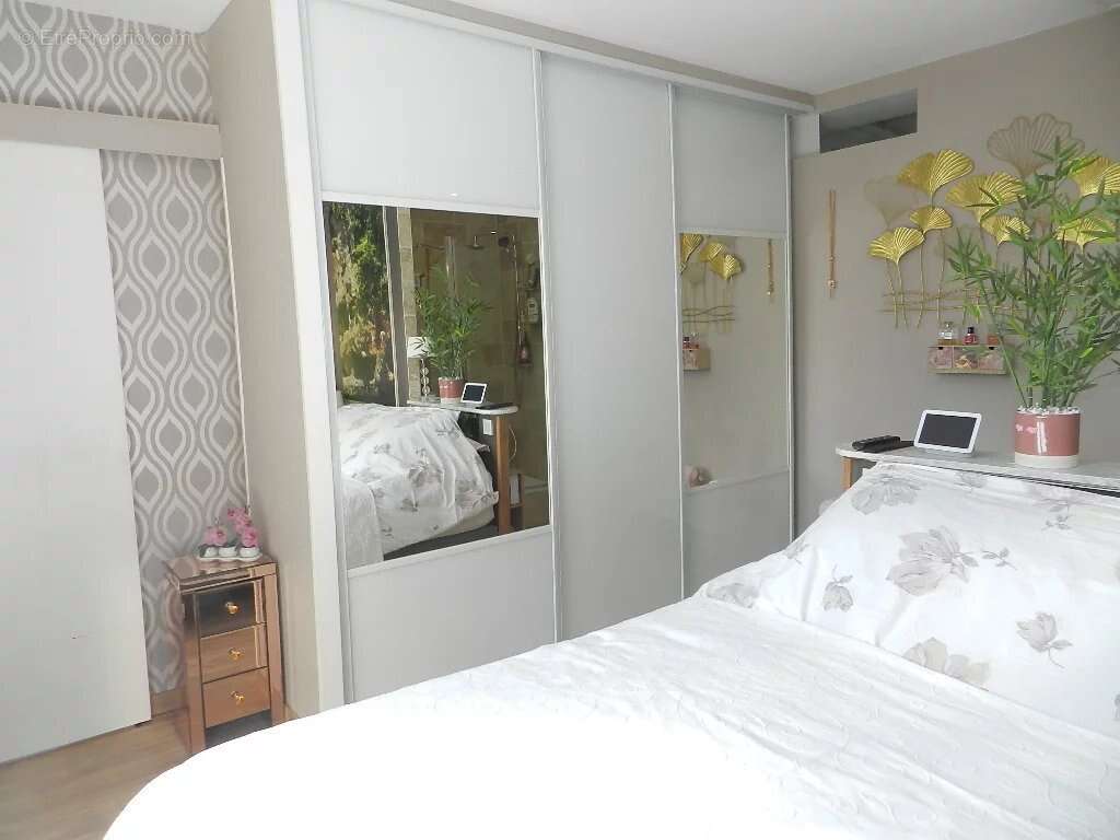 Maison à SAINT-PIERRE-SUR-DIVES