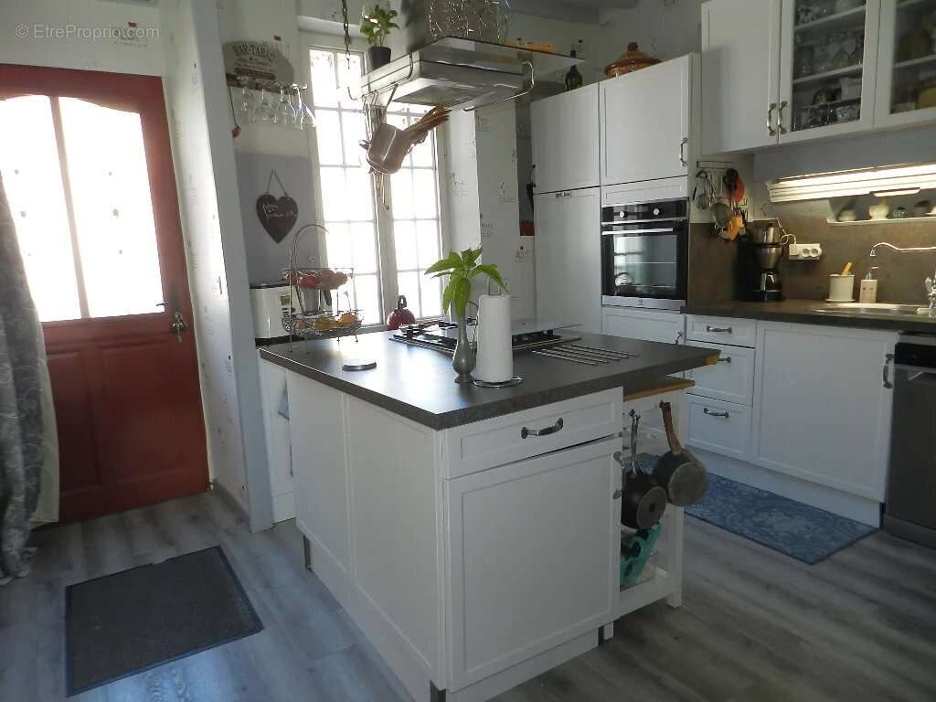 Maison à SAINT-PIERRE-SUR-DIVES