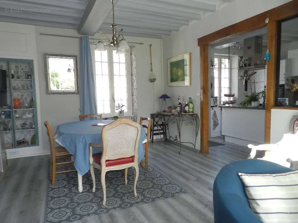 Maison à SAINT-PIERRE-SUR-DIVES