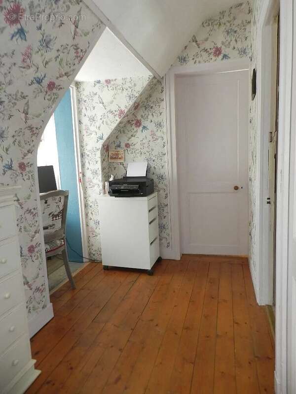 Maison à SAINT-PIERRE-SUR-DIVES