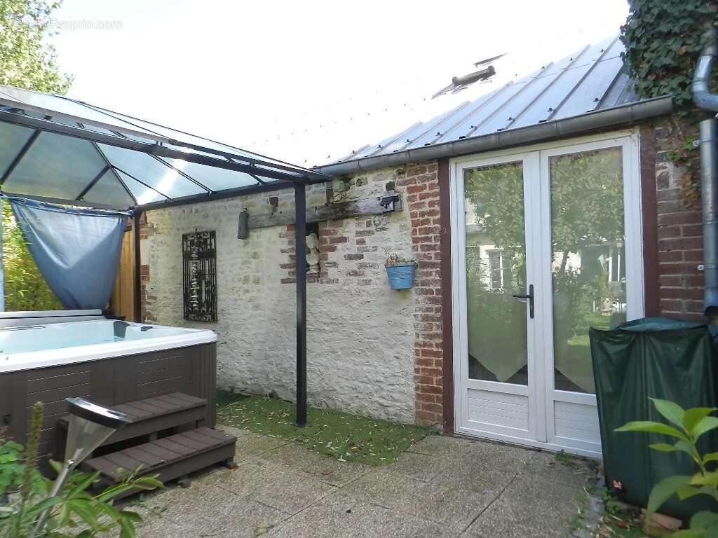 Maison à SAINT-PIERRE-SUR-DIVES