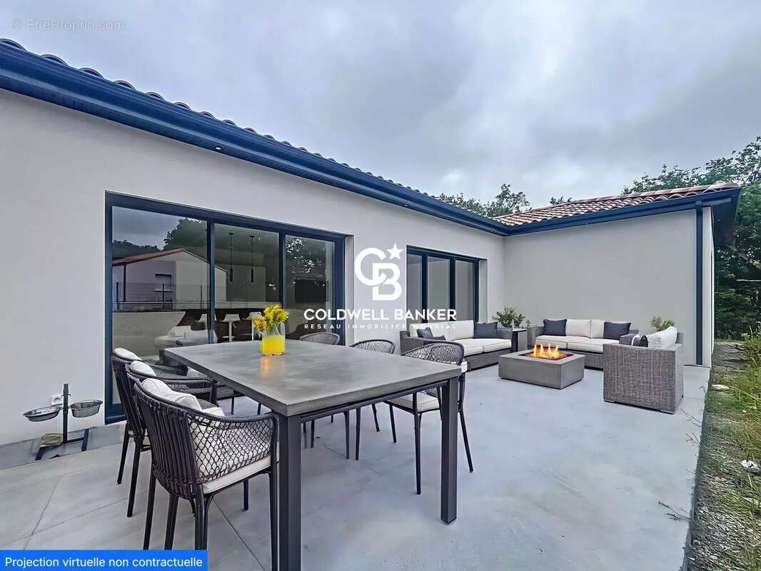 Maison à TALMONT-SAINT-HILAIRE