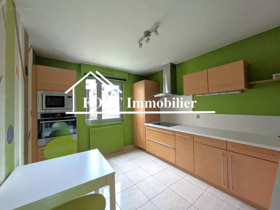 Appartement à SAINT-ETIENNE