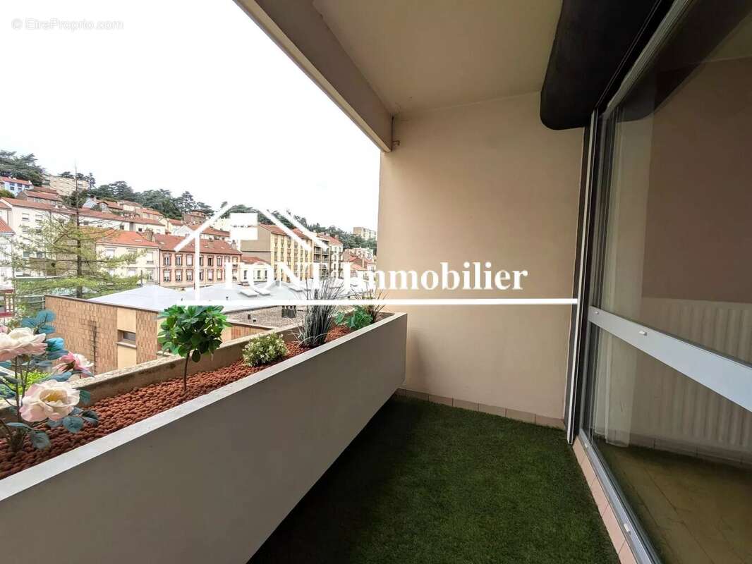 Appartement à SAINT-ETIENNE