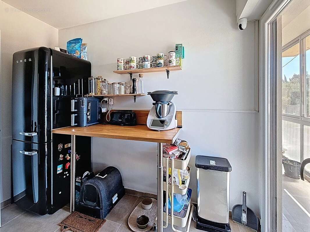 Appartement à SAINT-LAURENT-DU-VAR