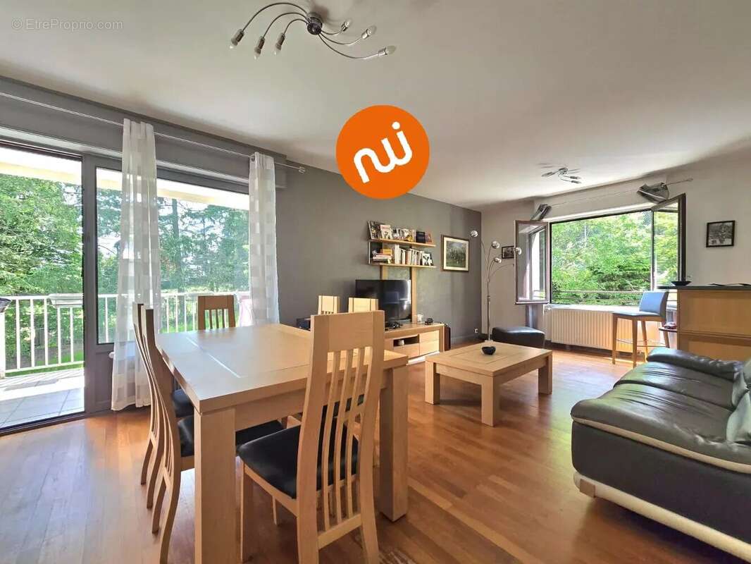 Appartement à TASSIN-LA-DEMI-LUNE