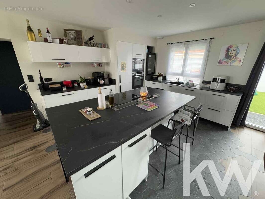 Maison à PONT-DU-CHATEAU